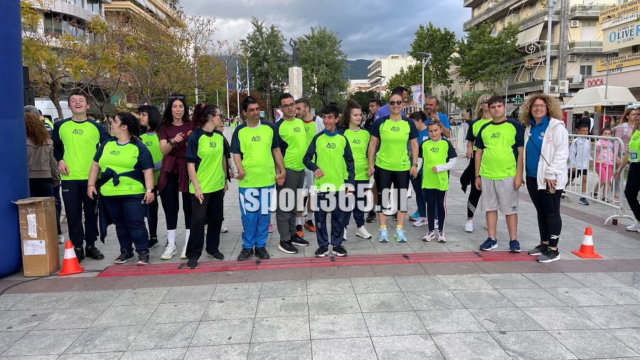 , 23&omicron;&sigmaf; &Alpha;&gamma;ώ&nu;&alpha;&sigmaf; &Delta;&rho;ό&mu;&omicron;&upsilon; &Kappa;&alpha;&lambda;&alpha;&mu;ά&tau;&alpha;&sigmaf;: &Mu;&iota;&alpha; &pi;&omicron;&lambda;ύ&chi;&rho;&omega;&mu;&eta; &gamma;&iota;&omicron;&rho;&tau;ή &alpha;&theta;&lambda;&eta;&tau;&iota;&sigma;&mu;&omicron;ύ &mu;&epsilon; &pi;&rho;&omega;&tau;&iota;έ&sigmaf; &Mu;&pi;&omicron;&upsilon;&rho;ί&kappa;&alpha; &kappa;&alpha;&iota; &Zeta;&omicron;&sigma;&kappa;ί&nu; (&phi;&omega;&tau;&omicron;&gamma;&rho;&alpha;&phi;ί&epsilon;&sigmaf; &kappa;&alpha;&iota; &beta;ί&nu;&tau;&epsilon;&omicron;)