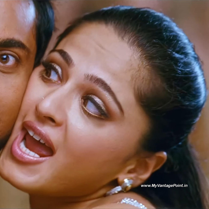 6-Anushka-Shetty-Hot-in-Singam-2-in-Kannukkulle-Song