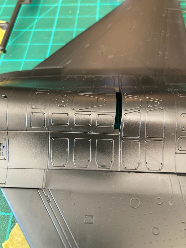 14231D6D-CD42-4FE8-9254-66EF4F43E1DB