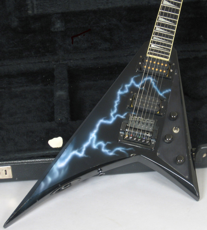 1985JacksonRandyRhoadsGraphicGuitar011