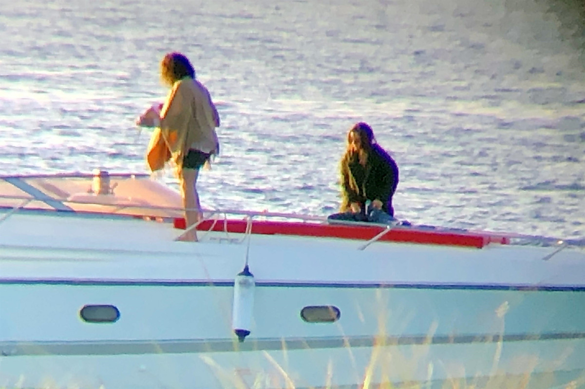 emmawatson-updates.com (70)