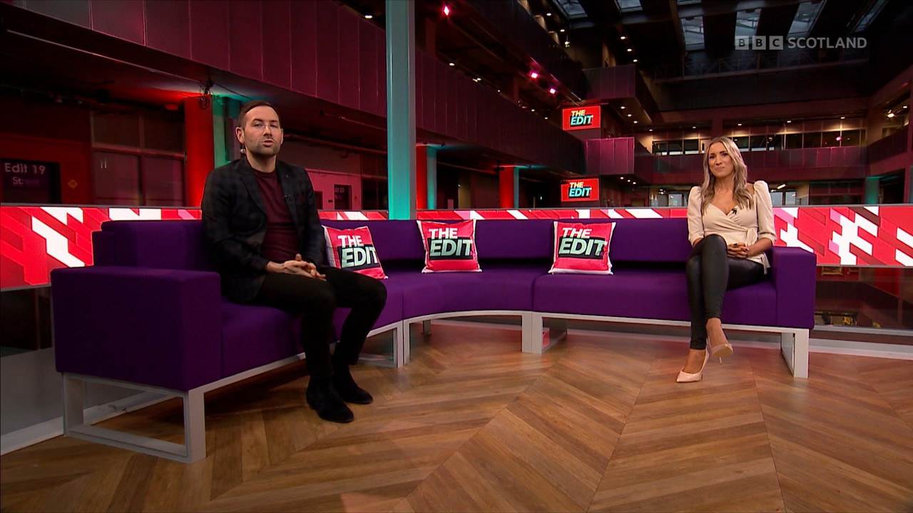 12.11 - 19.15.00 - The  Edit. Entertainment news and chat with Amy Ir....ts_snapshot_04.13.723