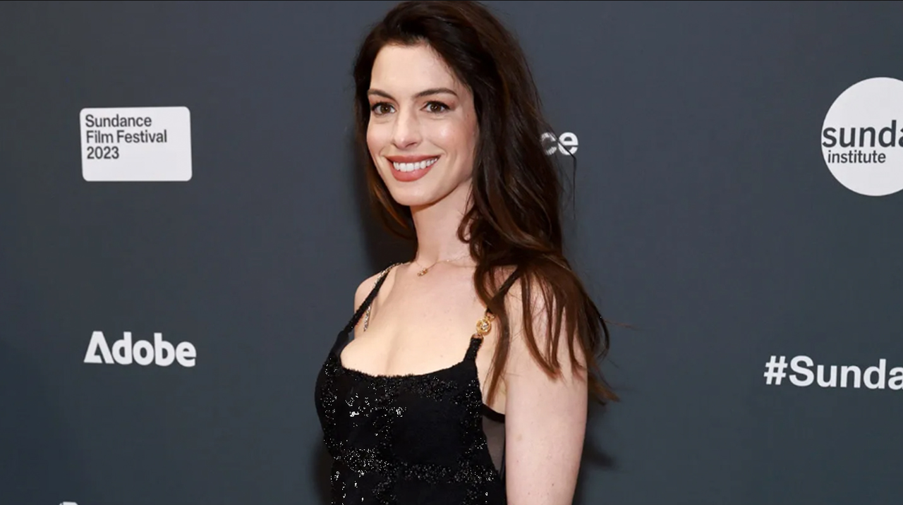 El vestido de Anne Hathaway que robó miradas en alfombra ¿Será tendencia?