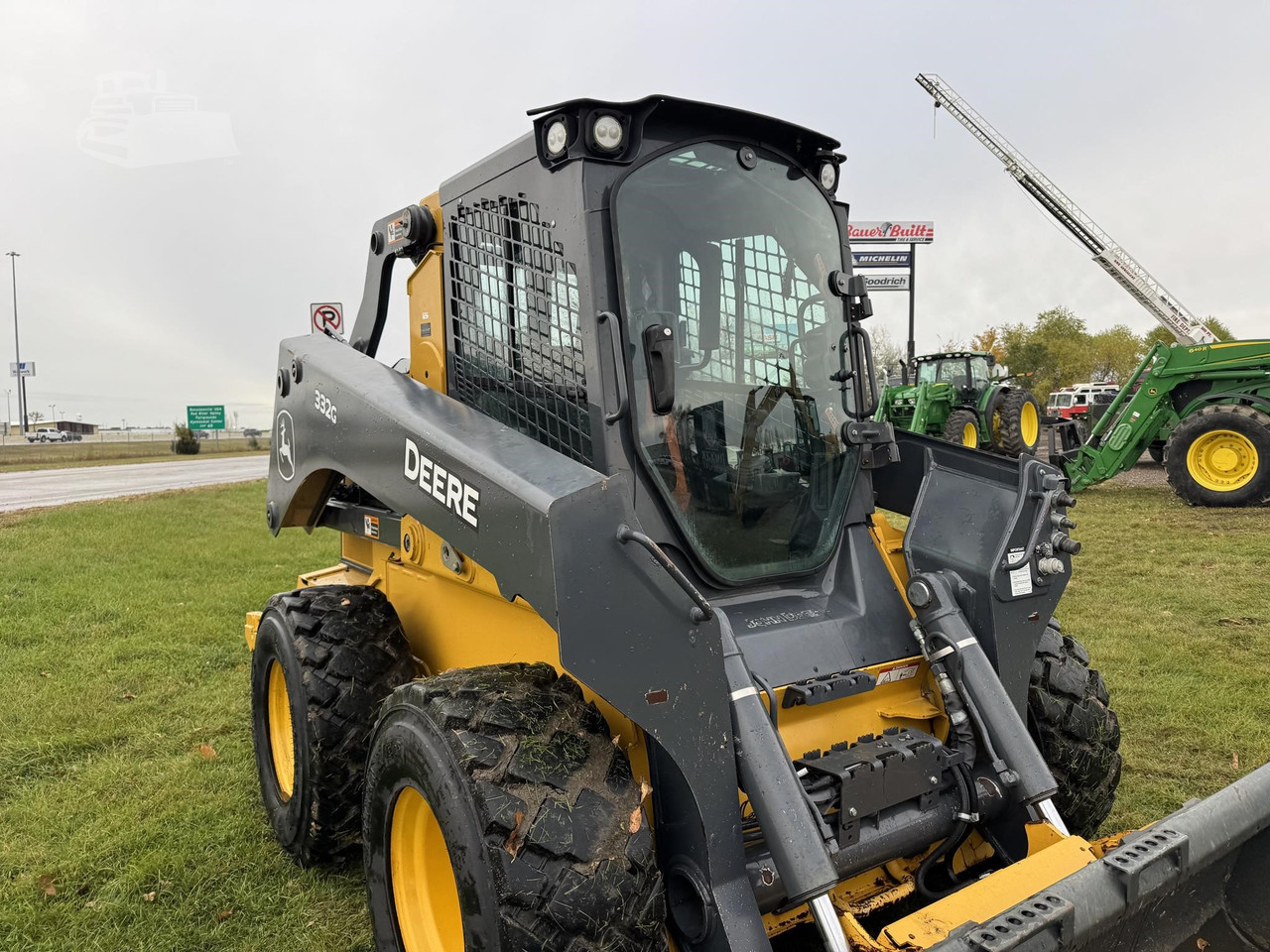 Vehicle thumbnail 14