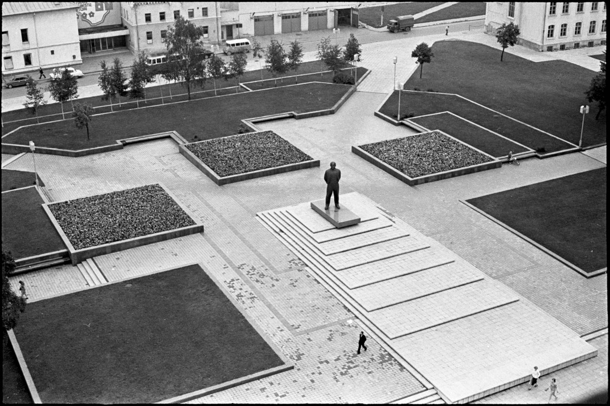 Lenino paminklas Lenino aikštėje 1978