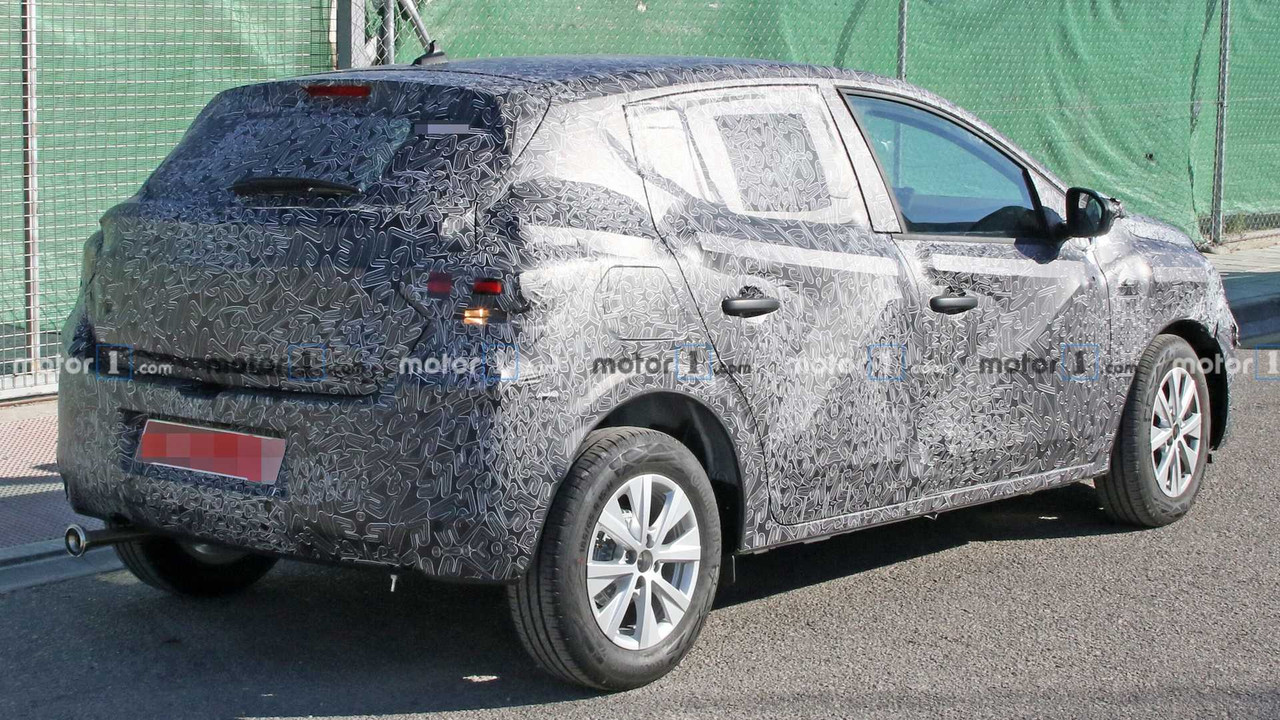 2020-dacia-sandero-spy-photo (2)
