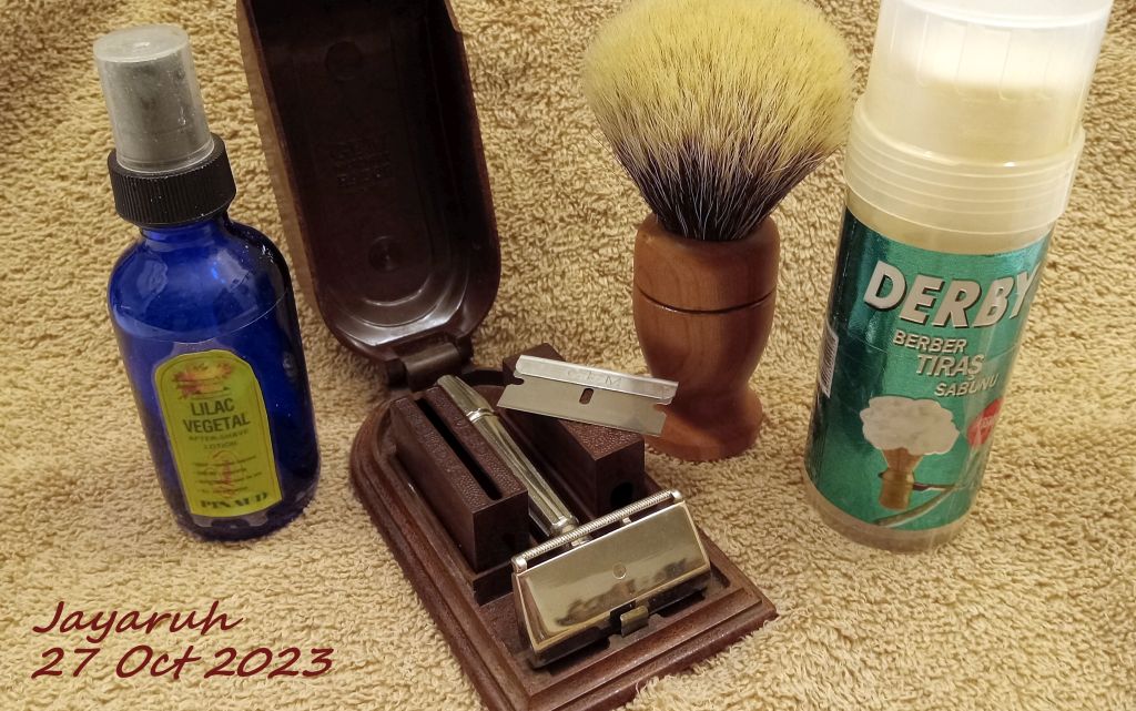 [Image: sos23100827.jpg]