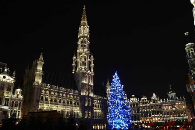 Volvemos a Bruselas. El Atomium - Bruselas, Gante y Brujas. Navidad 2018 (9)