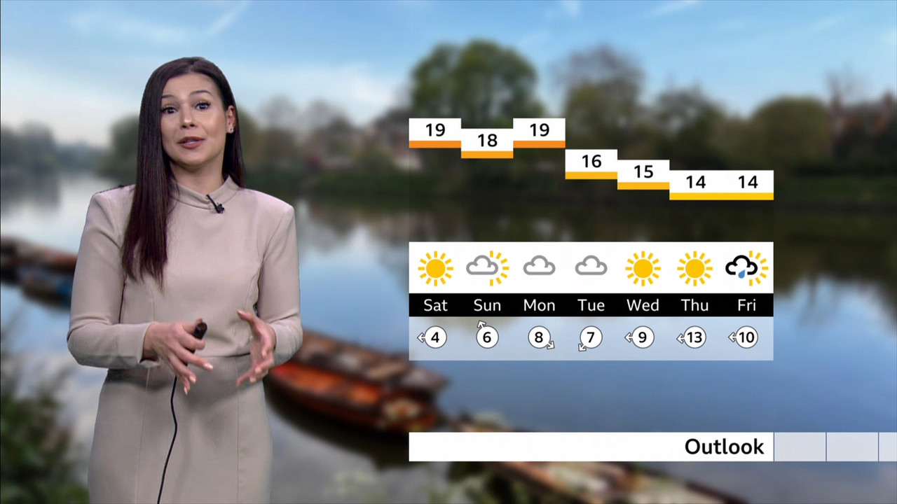 BBC London News_20230429_17351740.ts_snapshot_05.23.478