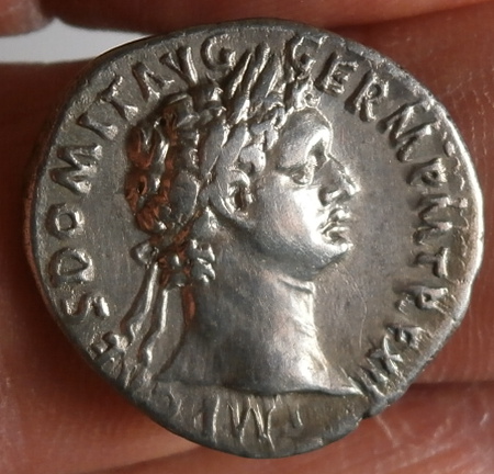 Denario de Domiciano. IMP XXII COS XVI CENS P P P. Minerva estante a izq. Roma. E985-D924-7880-451-B-B215-EE946-EC44-A99