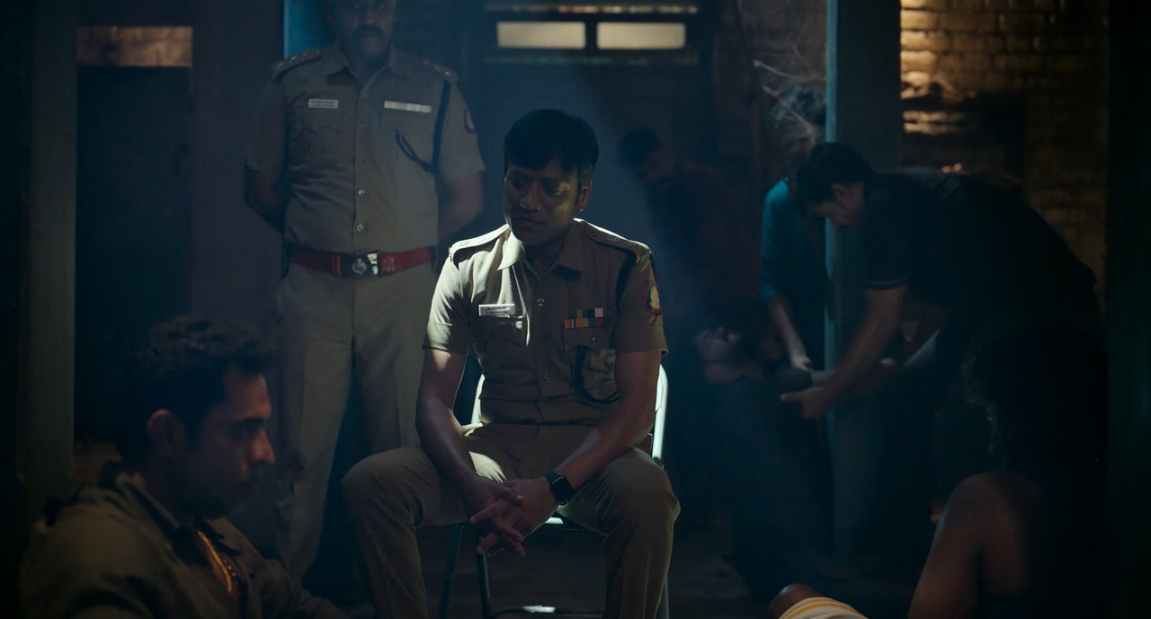 Veera Dheera Sooran: Part 2 2025 WebRip [Hindi + Tamil + Telugu + Malayalam + Kannada] 480p, 720p, 1080p ESub Screenshot