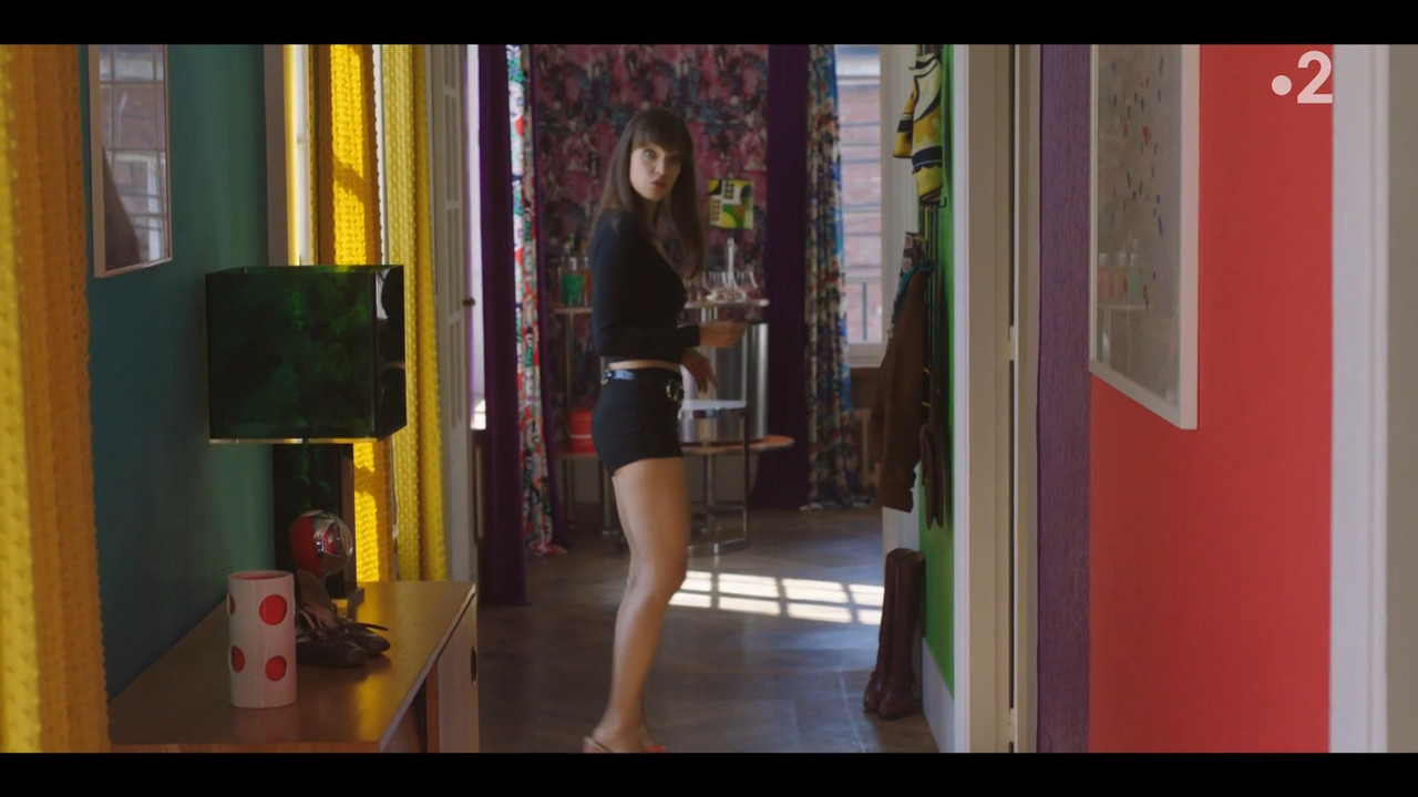2022-05-13_21_10_Fr2_Les-petits-meurtres-d-Agatha-Christie-70-s_3x2_La-chambre-noire.mp4_snapshot_16