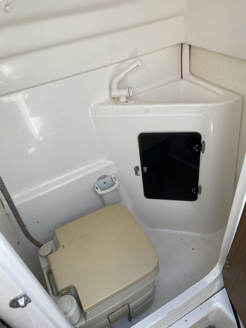 A55E6CAA-3874-4ED2-BBF4-582B57FF19BB