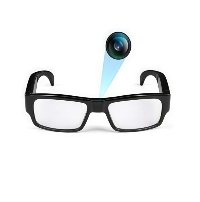 Detalle de las patillas de las gafas espía mostrando la ranura TF y el puerto USB.