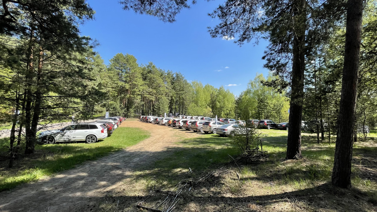 46DCC3B9-7655-4D9F-B13B-0B1EDDCE9AD6