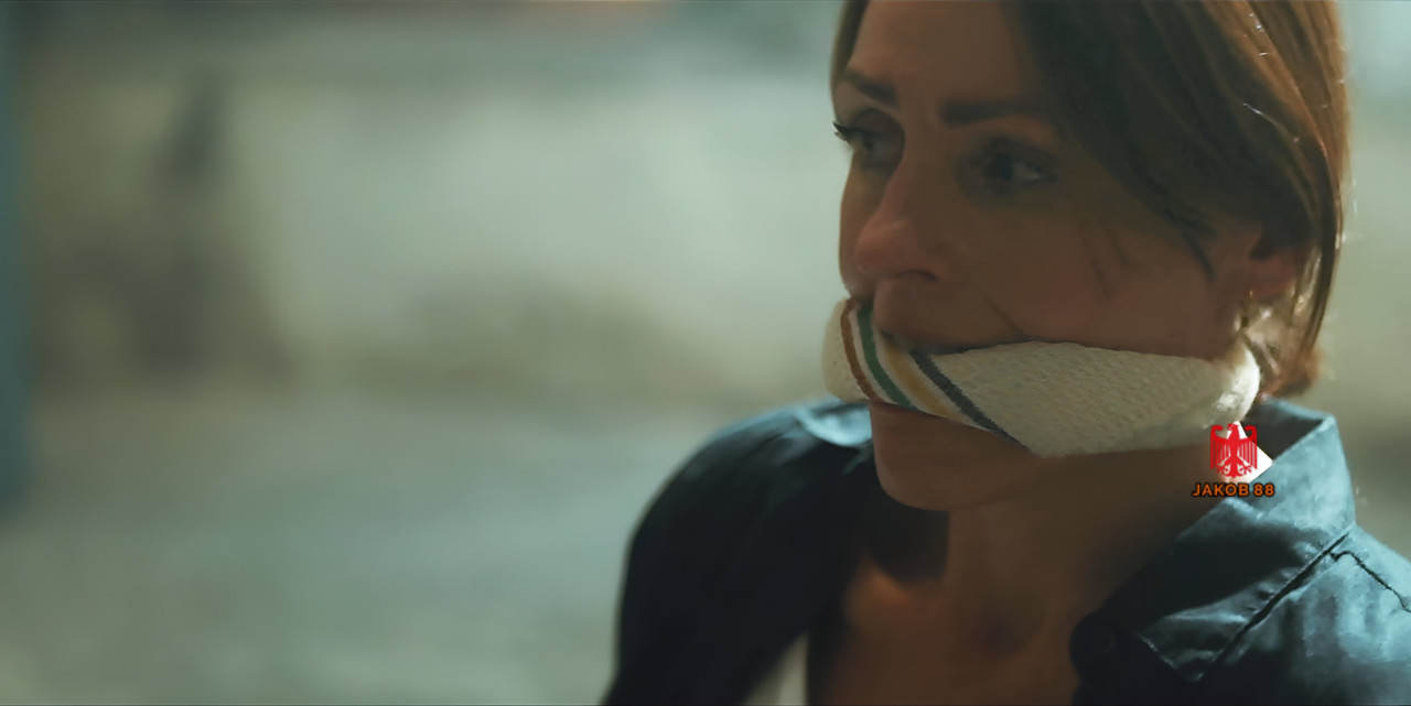 Suranne Jones 12 - Vigil S02E04