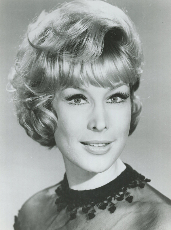 Barbara Eden d46