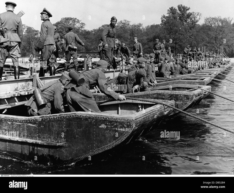 -pontonbrucke-manover-juni-1941 (2)