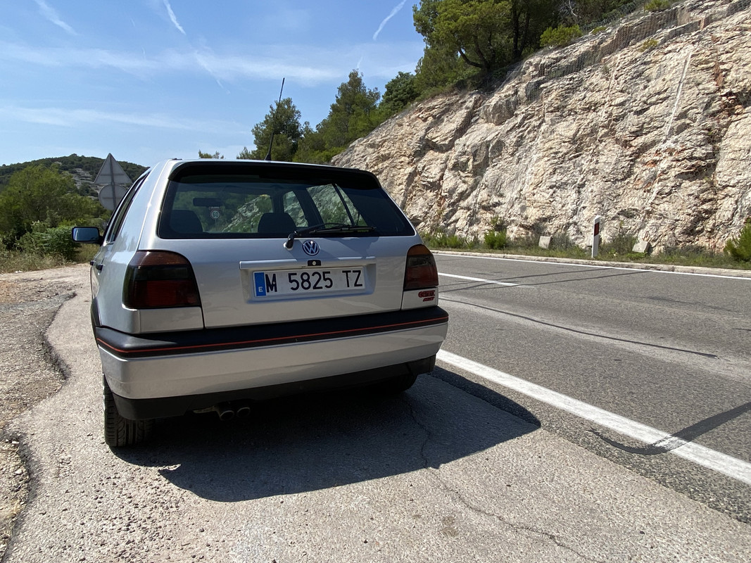 B5CA6CB8-6C7E-44ED-82C9-24B33FDFD868