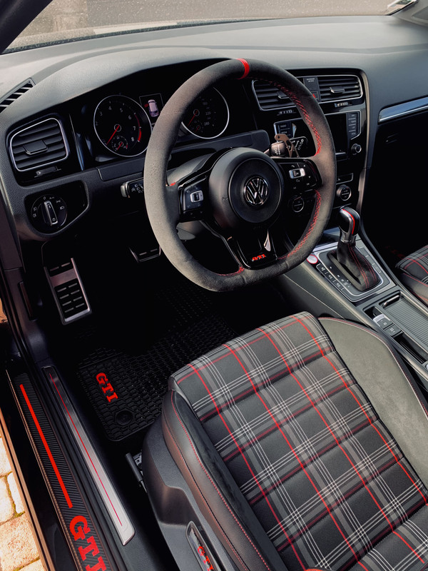 8D07F0B4-9539-4101-98AC-1D9123DD4C44