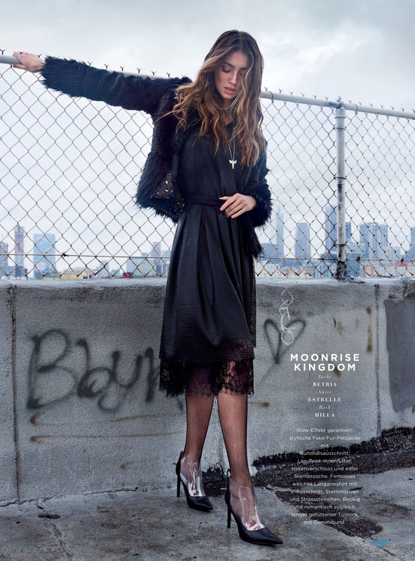 lorena-rae-in-sportalm-magazine-winter-2018-19-1