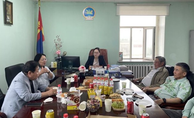 Захиргааны хэргийн дагнасан шүүх байгуулагдсаны 20 жилийн ойг тохиолдуулан Сүхбаатар аймаг дахь Захиргааны хэргийн анхан шатны шүүхэд ажиллаж байсан үе үеийн шүүгч, ажилчдыг хүлээн авч, хүндэтгэл үзүүллээ