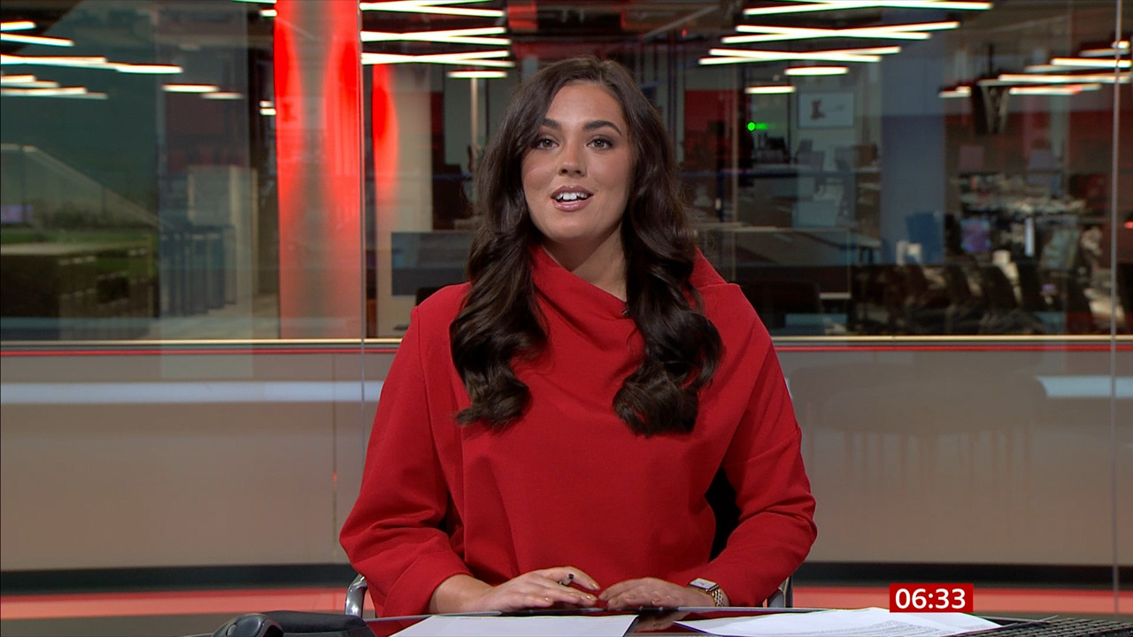 03.23 - 06.00.00 - Breakfast. The BBC's Breakfast programme features ....ts_snapshot_13.48.441