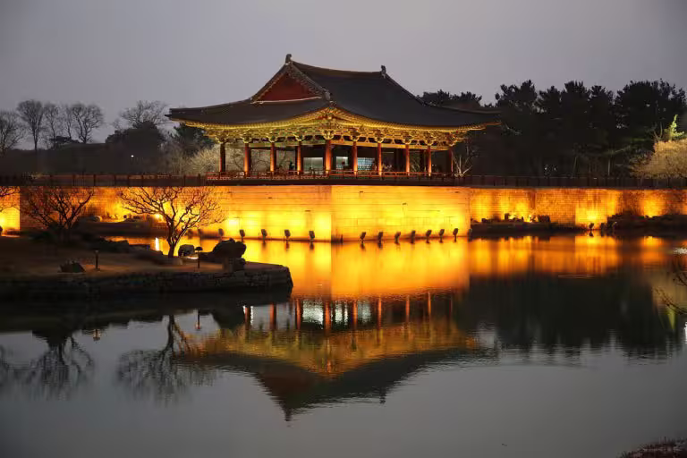 동궁과월지