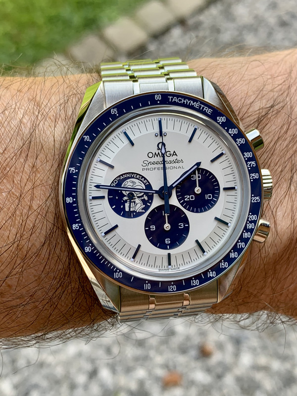 8ADF9824-B8BD-4035-A1A7-A8FEA07559A5