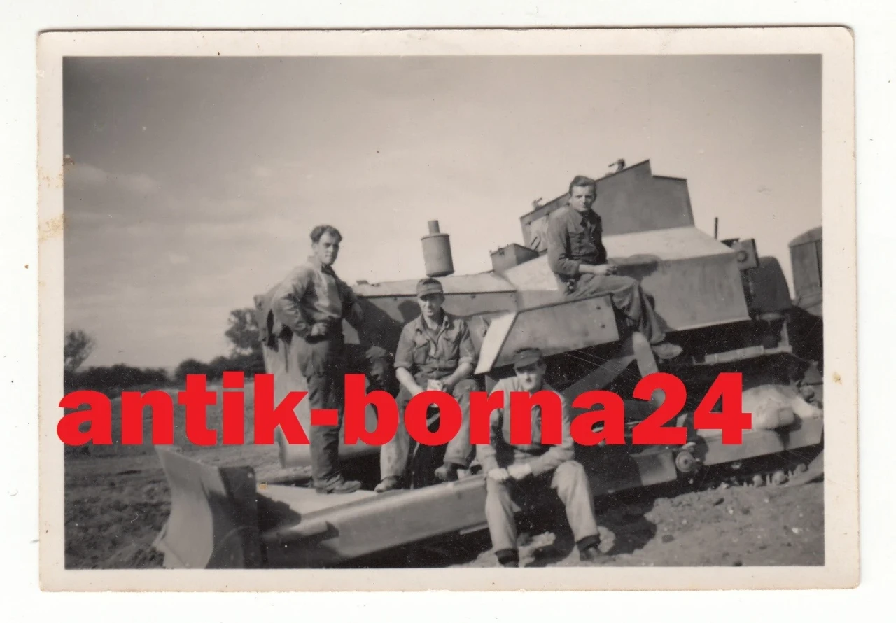 Foto OT Soldat Org Todt gepanzerte Planierraupe Raupe Raupenschlepper 108