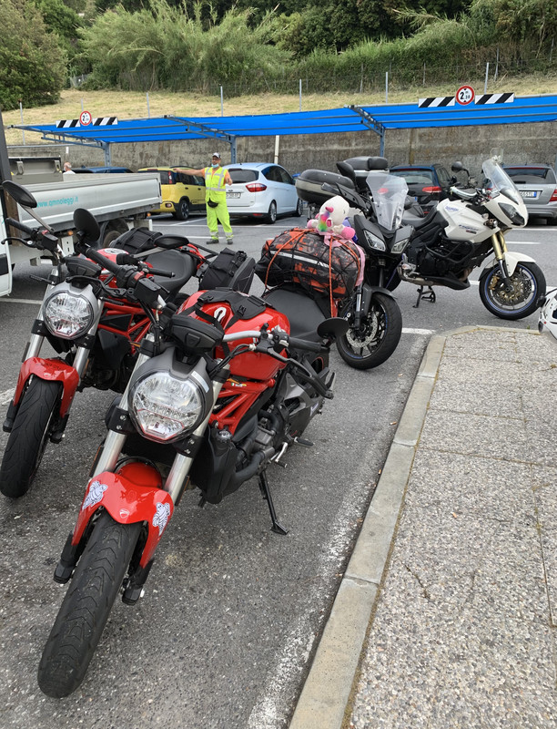 B315BD6E-180D-4BD0-8F8B-277B9989ACFC