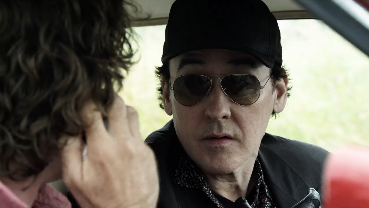Drive Hard 2014 BluRay [Hindi + English] 480p, 720p ESub Screenshot