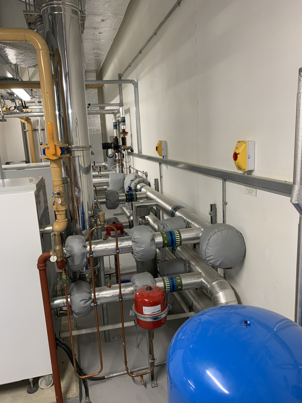 FE4D8570-82B6-4A69-B644-215615F9E4E9