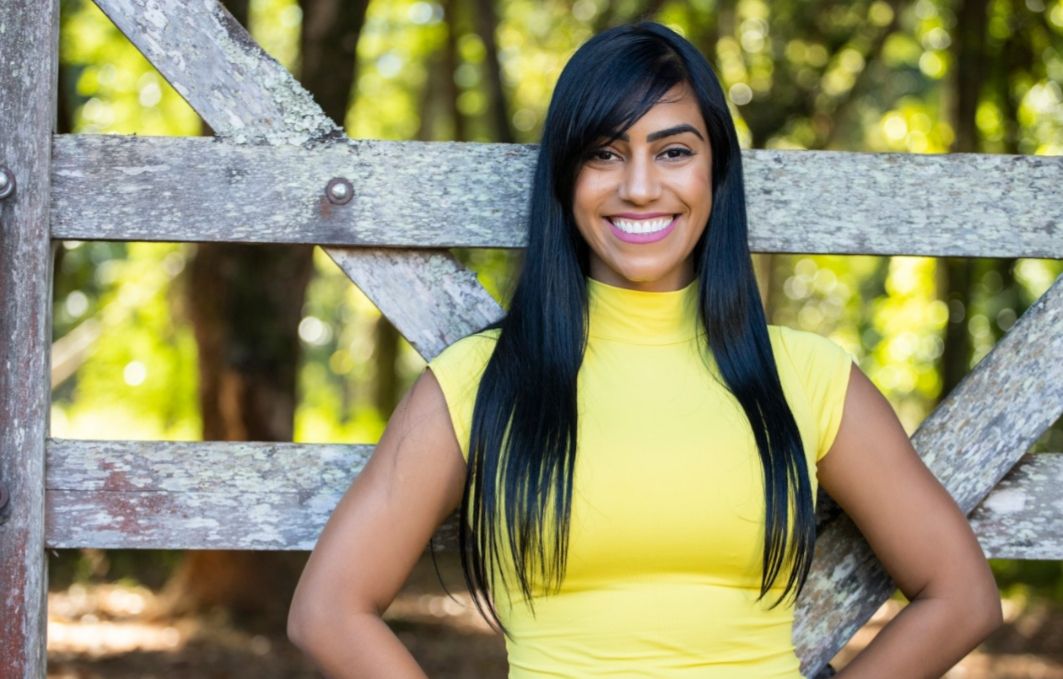 Mari Furtunato detalhe