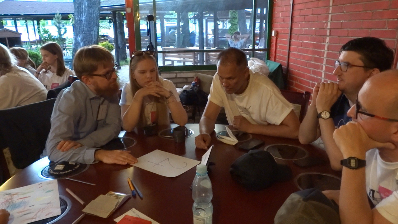 14.06l - Kadr zlotowy 25