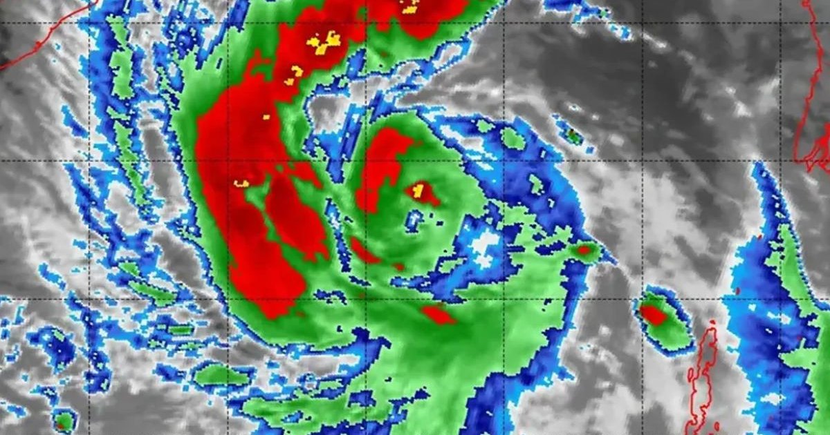 ভারতে তাণ্ডব চালিয়ে বাংলাদেশের দিকে ধেয়ে আসছে ঘূর্ণিঝড় ‘অর্ণব’, সতর্কতা জারি