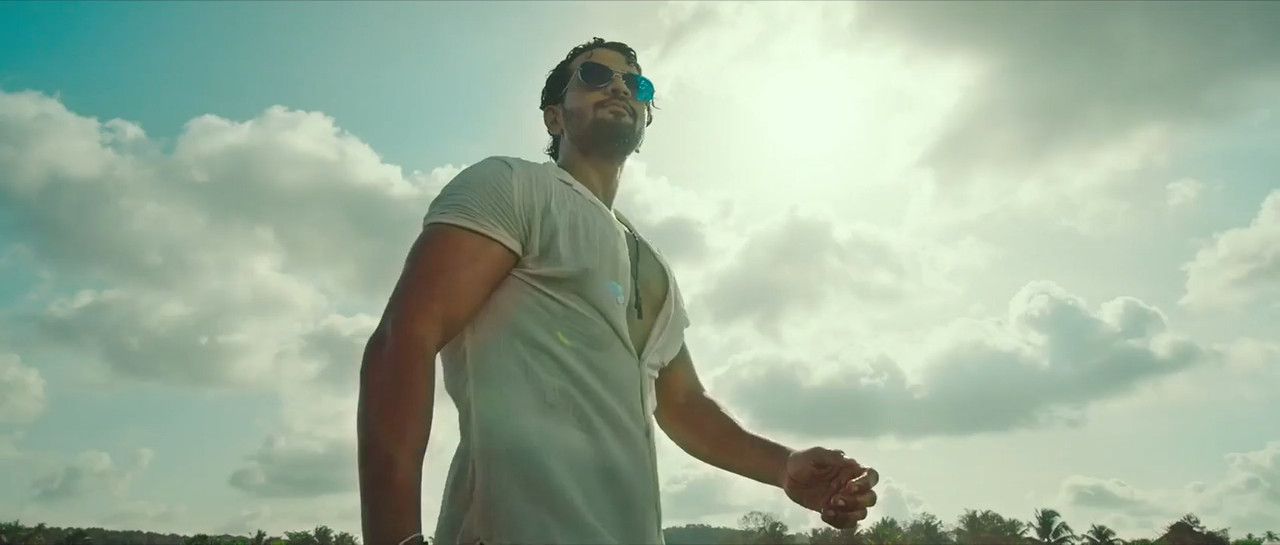 Royal 2025 WebRip [Hindi + Kannada] 480p 720p ESub Screenshot