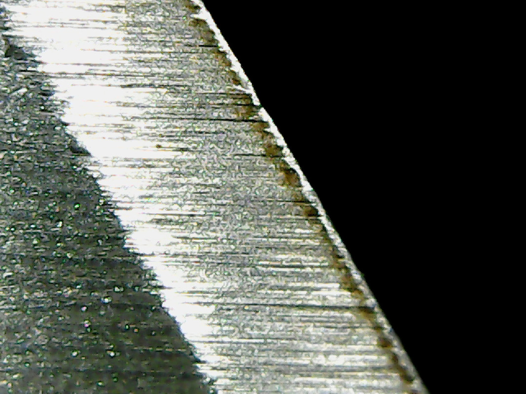 Edge - Spyderco Military S90V - 14