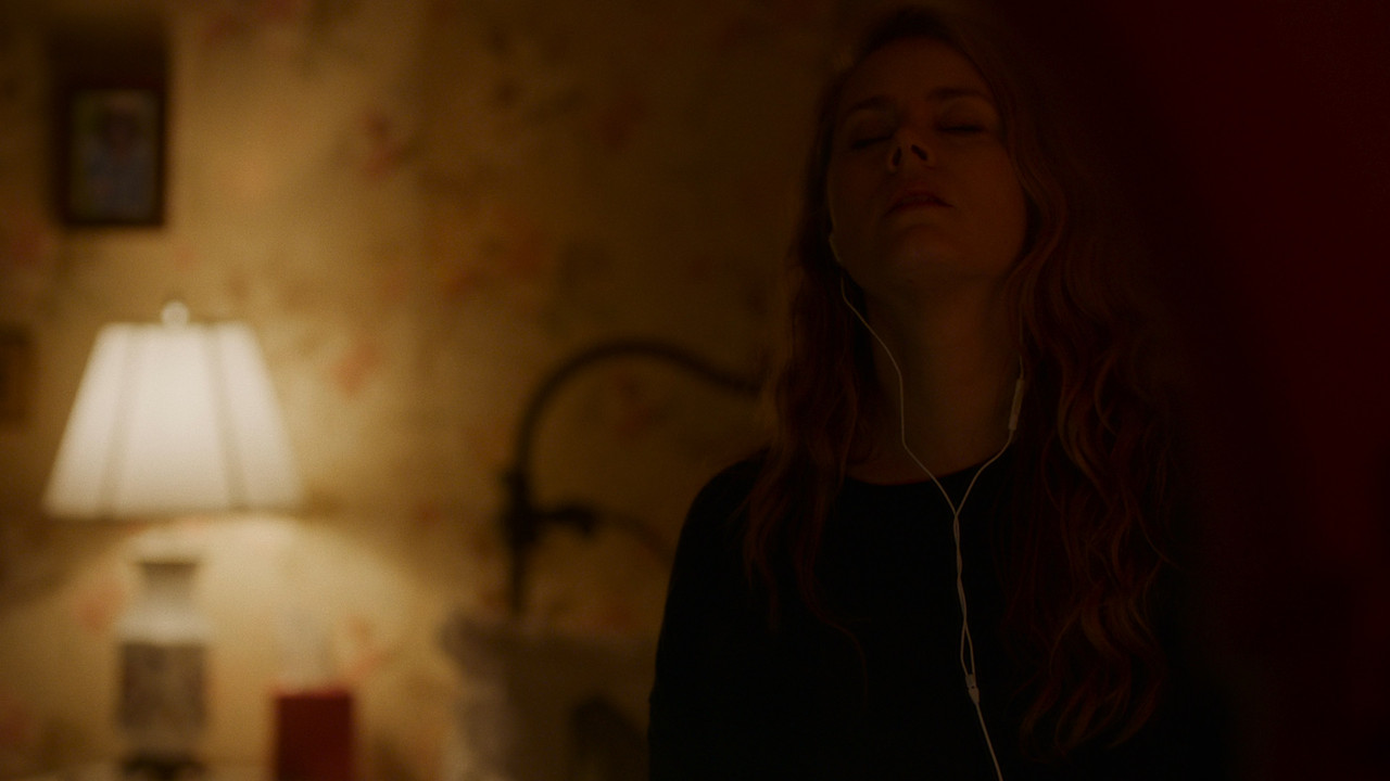 Ostré predmety S01E02 Časť 2 mkv snapshot 51 11 068