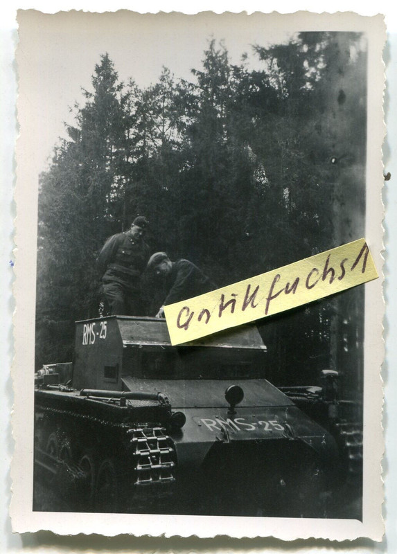 Foto - 1 - Deutscher Panzer mit Kennung RMS-25 aus Lyck in Ostpreußen im 2.WK