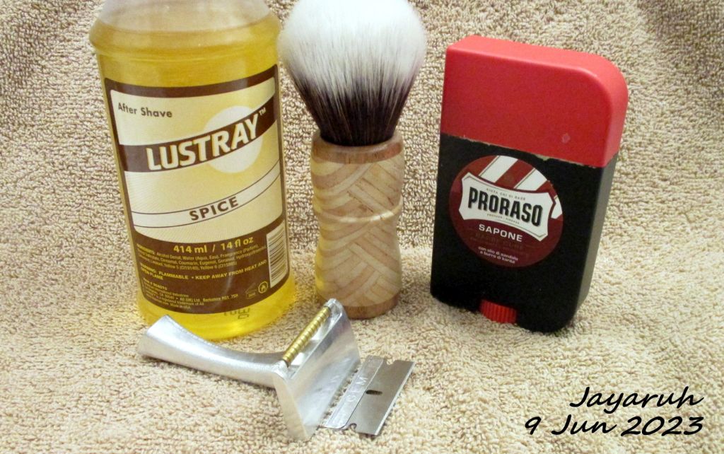 [Image: sos230609.jpg]