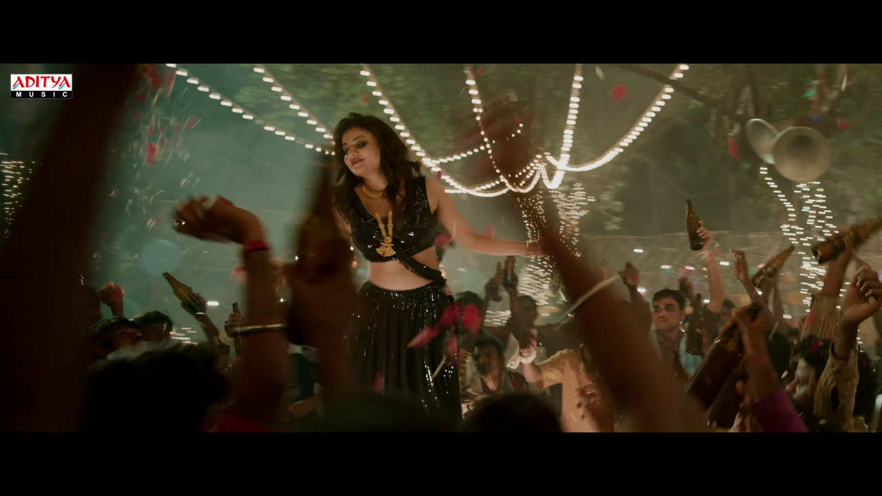 [Image: vlcsnap-2025-12-21-18h23m32s100.png]