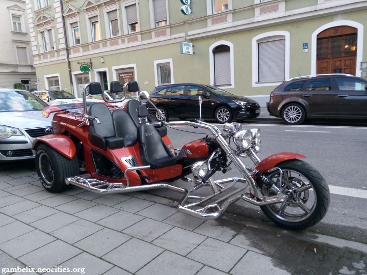 Red-Trike-Munich-720-TXT