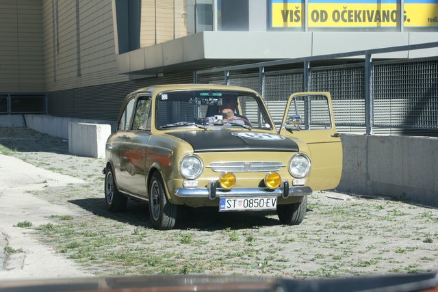 FIAT 850 Special - Page 3 IMG-0001
