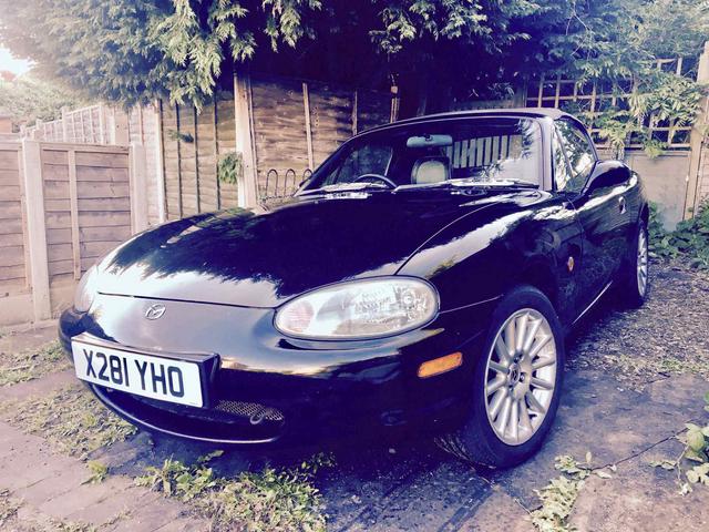 Black MK2 1.8 (2000) - 1 front