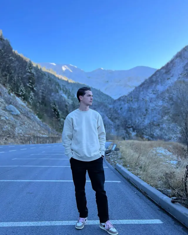 Dtbezn3n-NUxytg04aj-Svubg-JTKq-Amsx-EXeb-CT6-DY88z-Inc