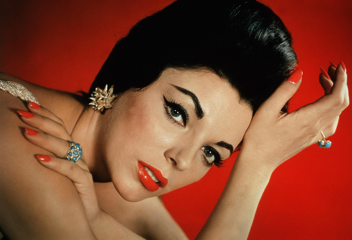 Joan_Collins_e15