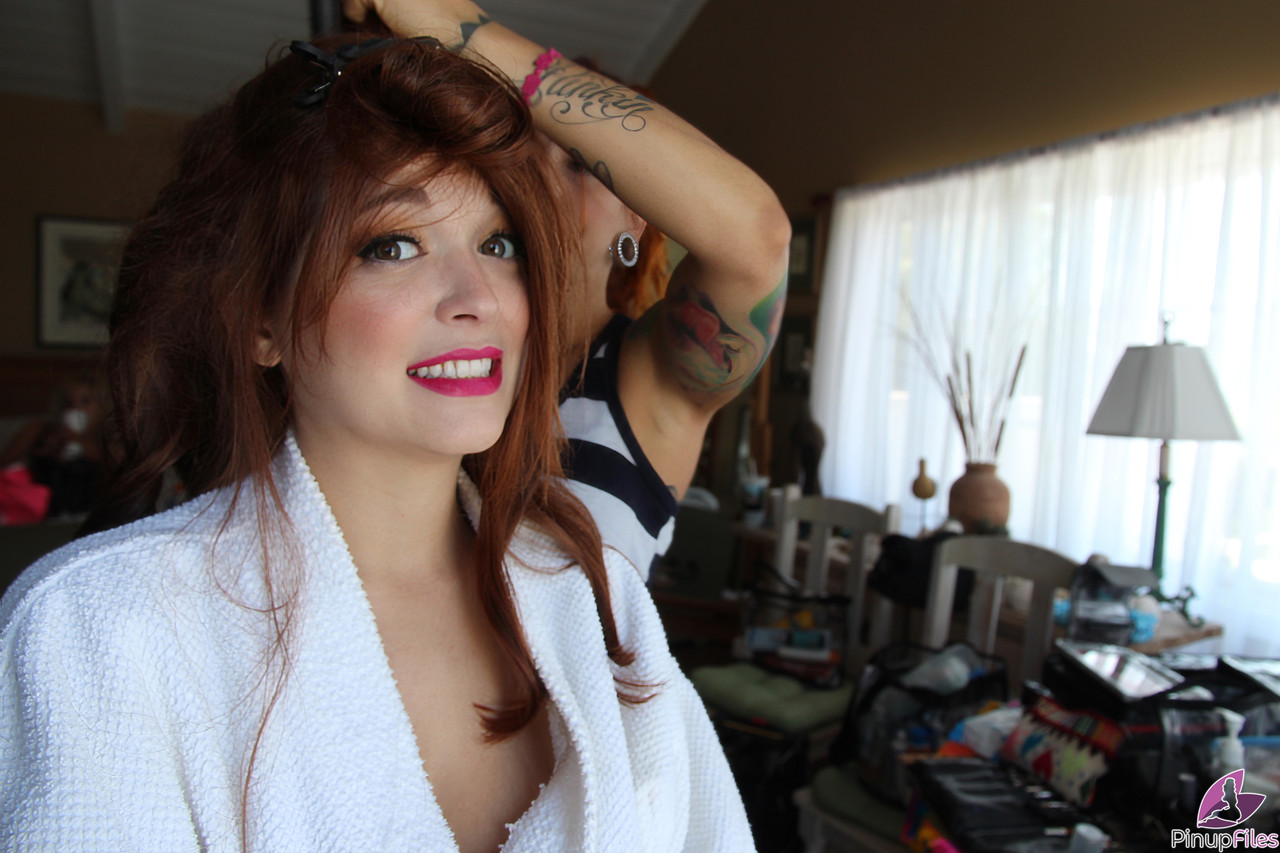 tessafowler vol01 bts set01 01 EH