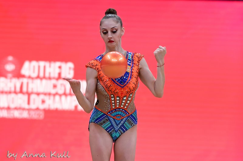 Елена Крупина художественная гимнастка