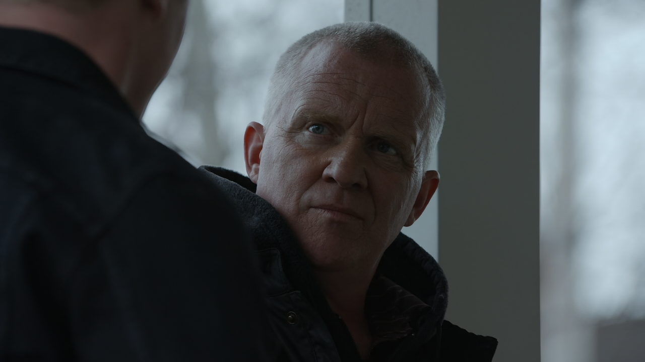 The.Blacklist.S07E17.Brothers.1080p.10bit.AMZN.WEB-DL.AAC5.1.HEVC-Vyndros.mkv_snapshot_39.29_[2020.0